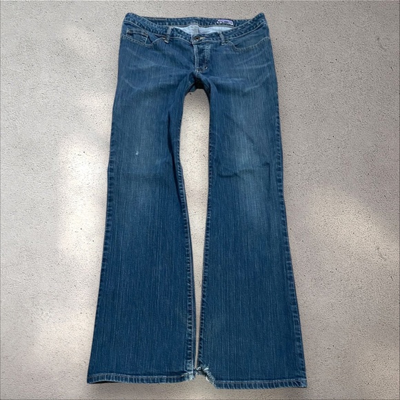 Volcom Mid Rise Bootcut Jeans - Picture 2 of 8
